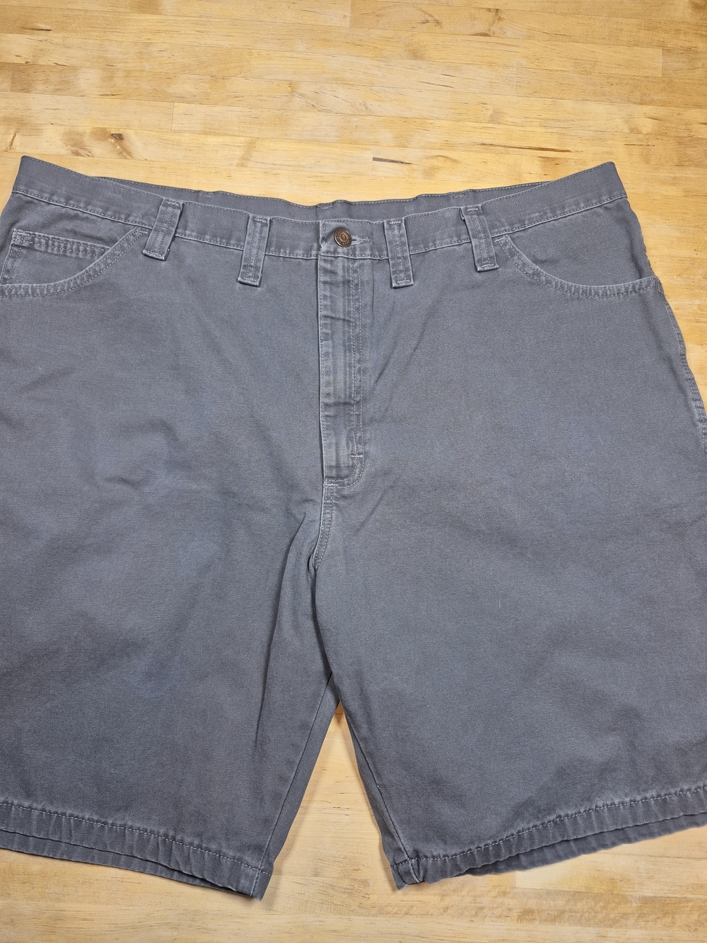 Wrangler Men's Carpenter Style Shorts - Charcoal Gray